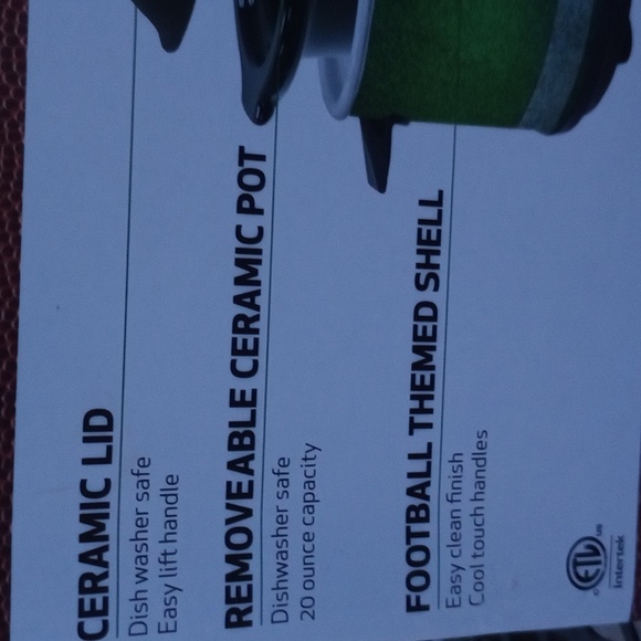 NIB ECO+CHEF FOOTBALL THEMED MINI WARMER - Picture 9 of 9